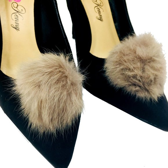 Penny Loves Kenny Manner Vegan Suede Pom Pointed Toe Pump Heels Black 10 Wide - Picture 3 of 8